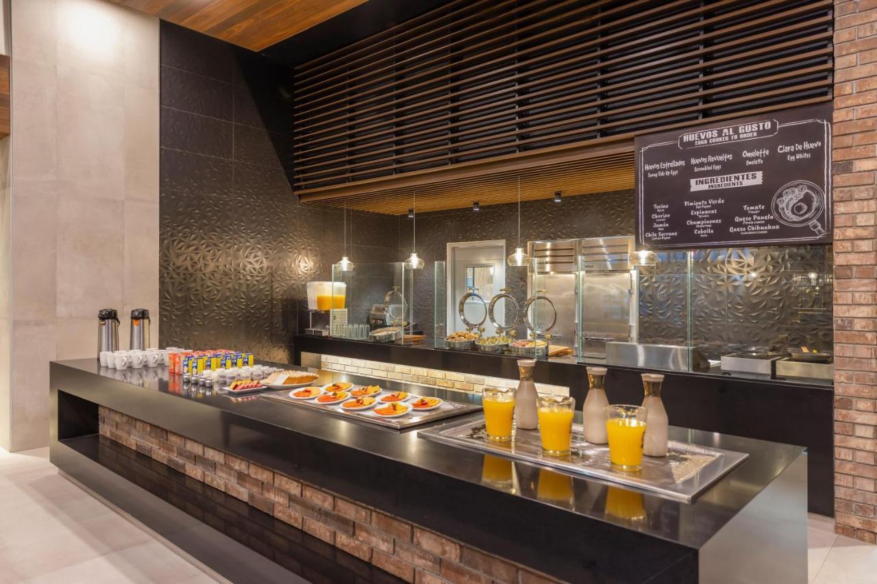 Four Points By Sheraton Monterrey Airport Apodaca Ngoại thất bức ảnh
